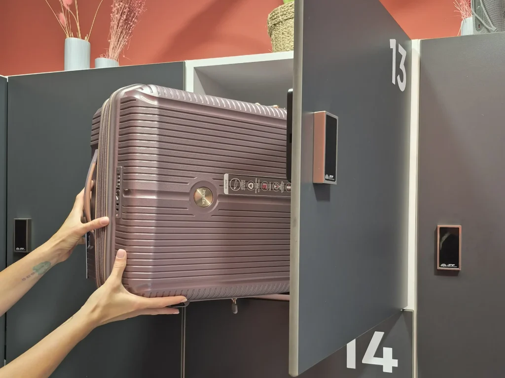 6153 lockers corfu lock and walk copy 4