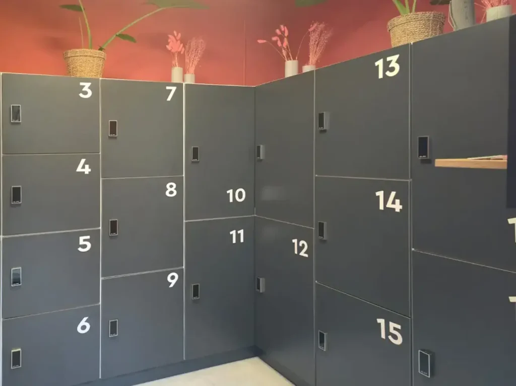 6188 lockers corfu lock and walk copy 2