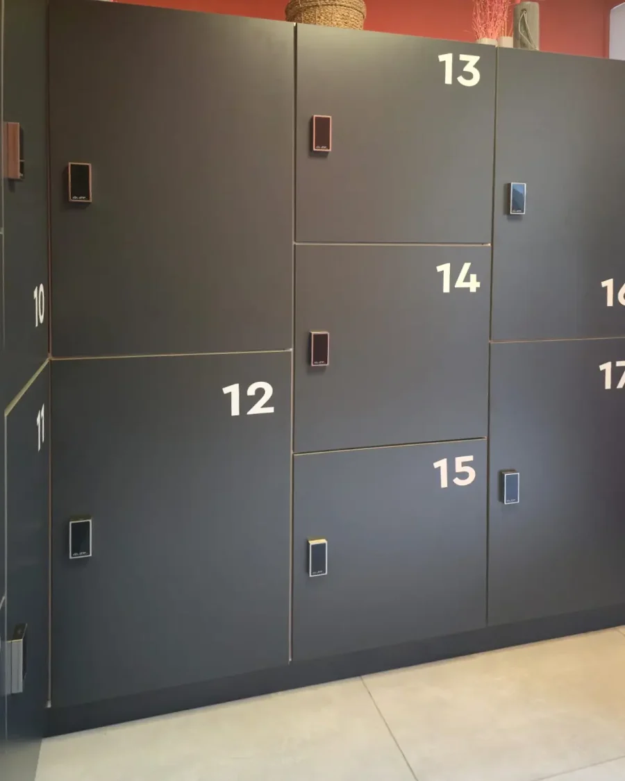 6197 lockers corfu lock and walk